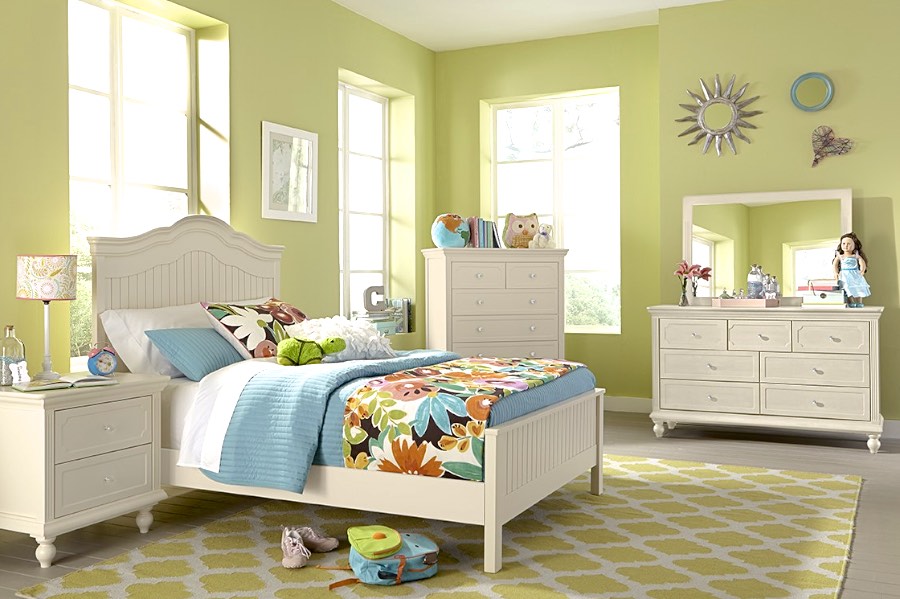 Kidz Decoeur Kimberly Full Bed, 7 Drawer Dresser, Mirror, 6 Drawer Chest, & Nightstand