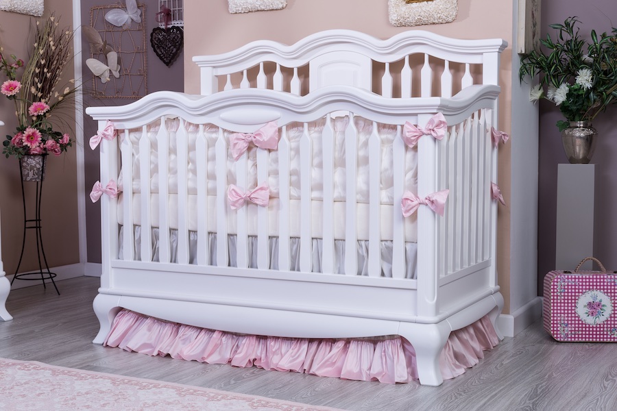 Romina ~ Cleopatra • Crib in White