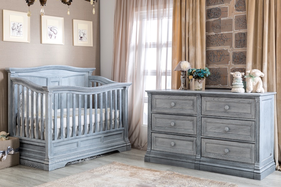 Romina Imperio Crib & Dresser in Demin