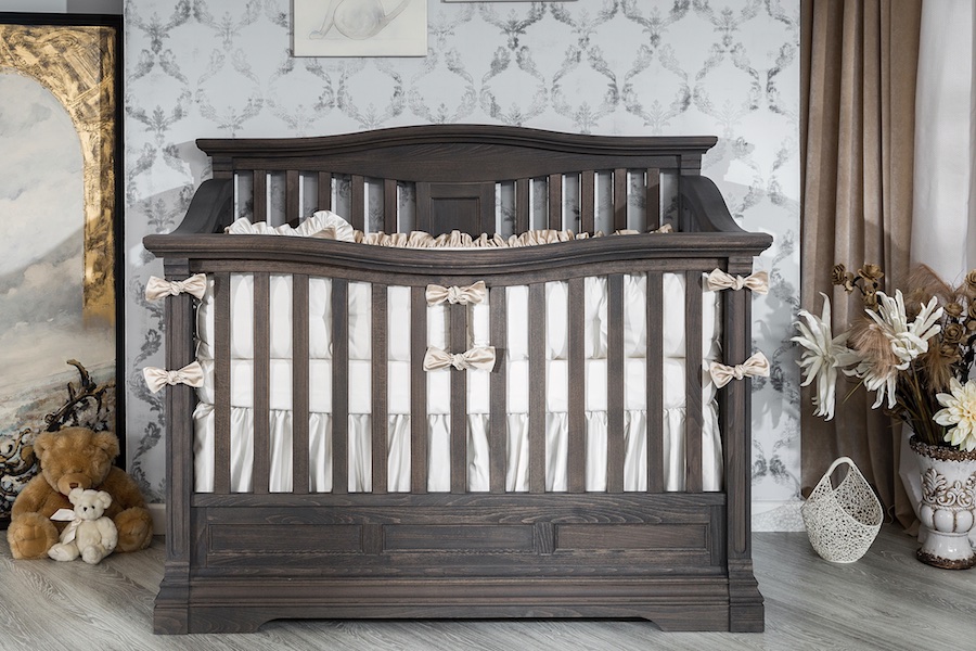 Romina Imperio Crib in Oil Grey