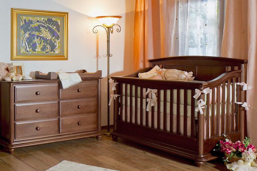 Romina Verona Crib & Dresser in Nocello