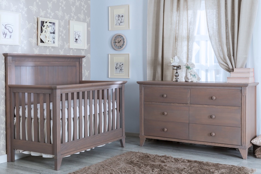 Silva Edison Crib & Dresser in Cappuccino