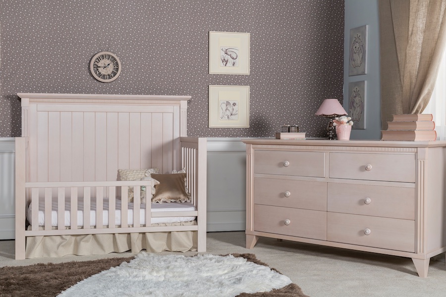 Silva Edison Toddler Bed & Dresser in Linen